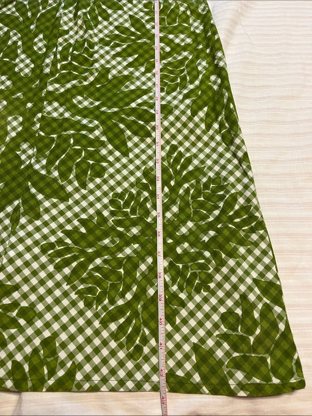 Manuhealii Green Floral Gingham Women’s Dress - Picture 6 of 8